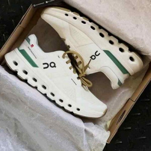 On Cloud Runner 2 Undyed Green