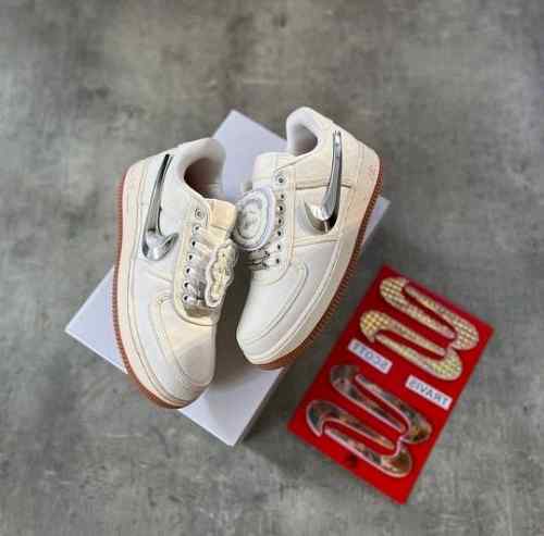 Nik e Airforce 1 Low Travis Scott Sail