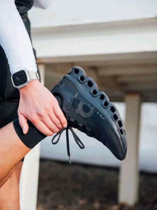 On Running Cloudmonster All Black