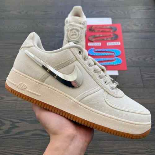 Nik e Airforce 1 Low Travis Scott Sail
