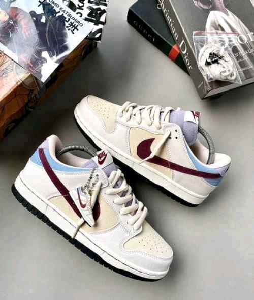 NIKEE SB DUNK LOW X OTOMO KATSUHIRO STEAMBOY