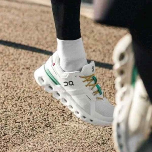 On Cloud Runner 2 Undyed Green