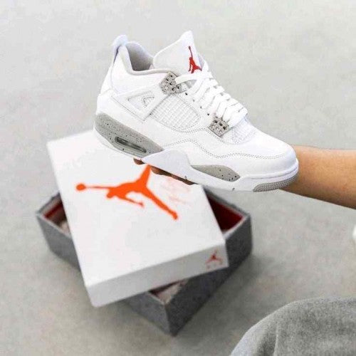 Nikee Air Jordan Retro 4 Oreo Semi Ua