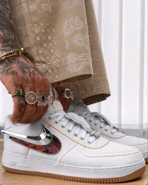 Nik e Airforce 1 Low Travis Scott Sail