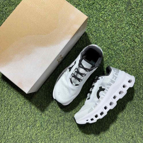 On Running Cloudmonster - White Black