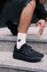 On Running Cloudmonster All Black
