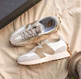 New Balancee 327 Moonbeam Driftwood