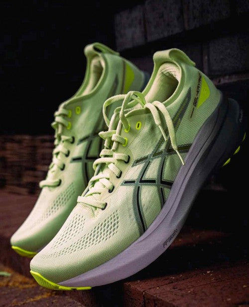 ASICSS. GEL-KAYANO 31
