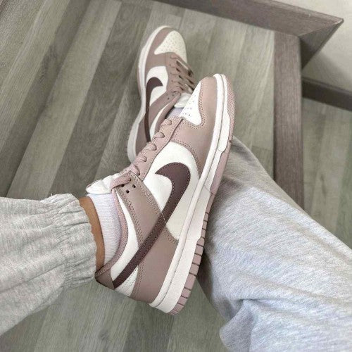 Nikee SB Dunk Low Sail Plum Eclipse