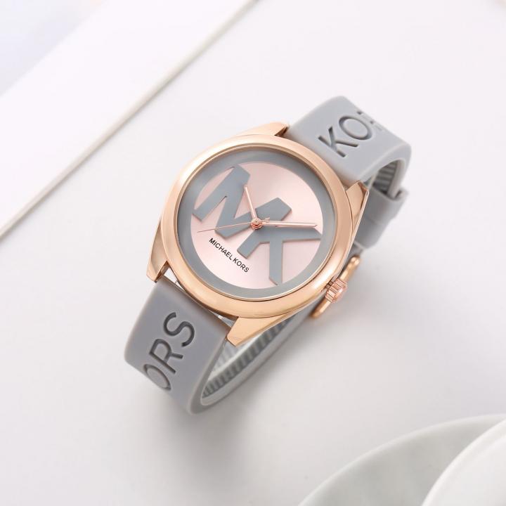 Michael_Kors Janelle