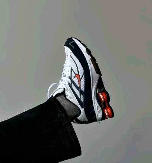 supreme X nikee R4 shox Navy red
