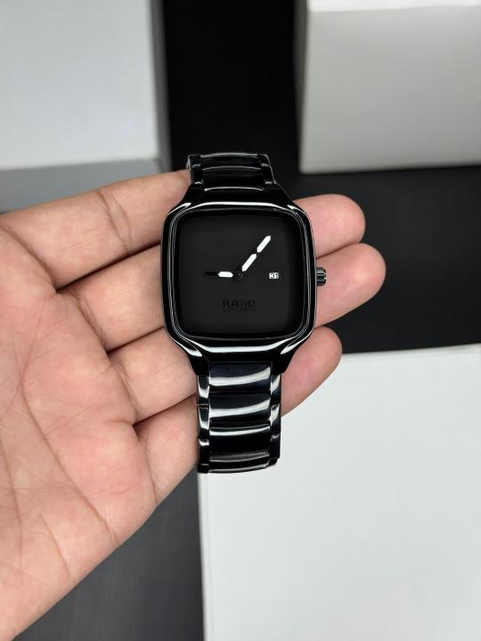Rad_o True Square Quartz