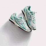 New balancee 204L KITH GREEN SILVER
