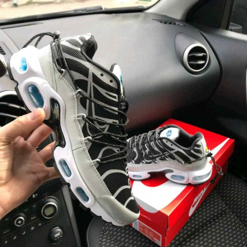 Nikee AirMax Plus Lace Toggle Black Grey 41